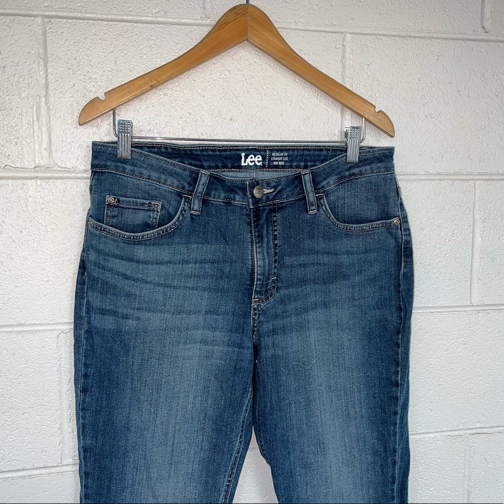 Lee Regular Fit Straight Leg Mid Rise Jeans - Picture 2 of 6